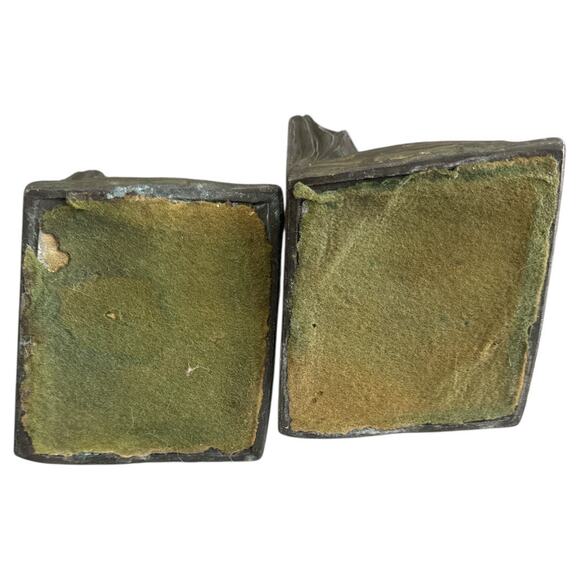 Set of 2 Bronze Clad Playful Angels Putti Bookends - Picture 8 of 10